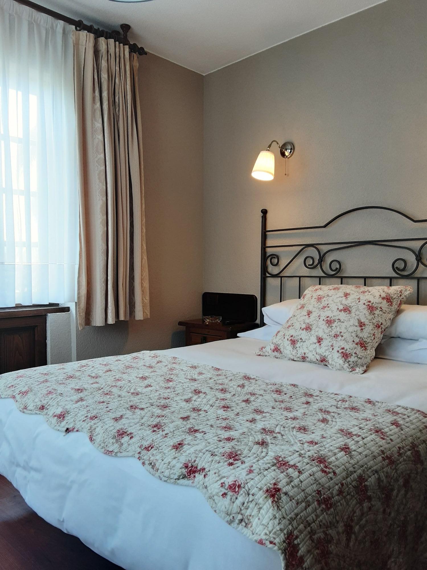 Hotel Marques De La Moral Навесес Экстерьер фото