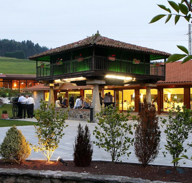 Hotel Marques De La Moral Навесес Экстерьер фото
